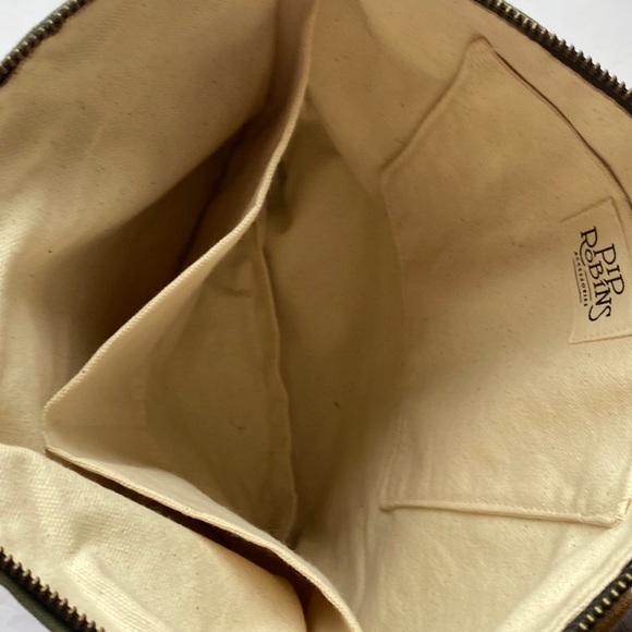 Pip Robins Crossbody - Picture 3 of 8